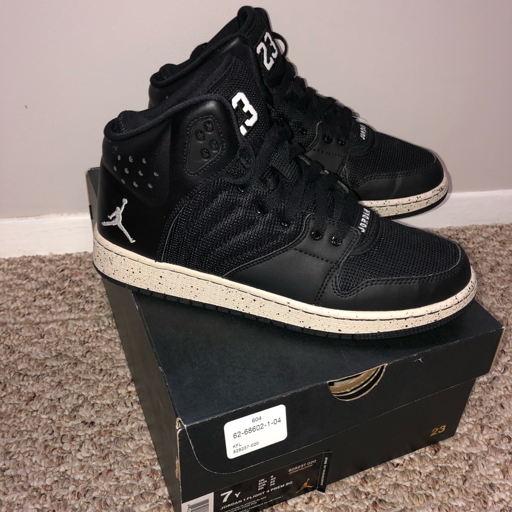 Jordan 1 Flight 4 Prem BG Sneakers 7Y